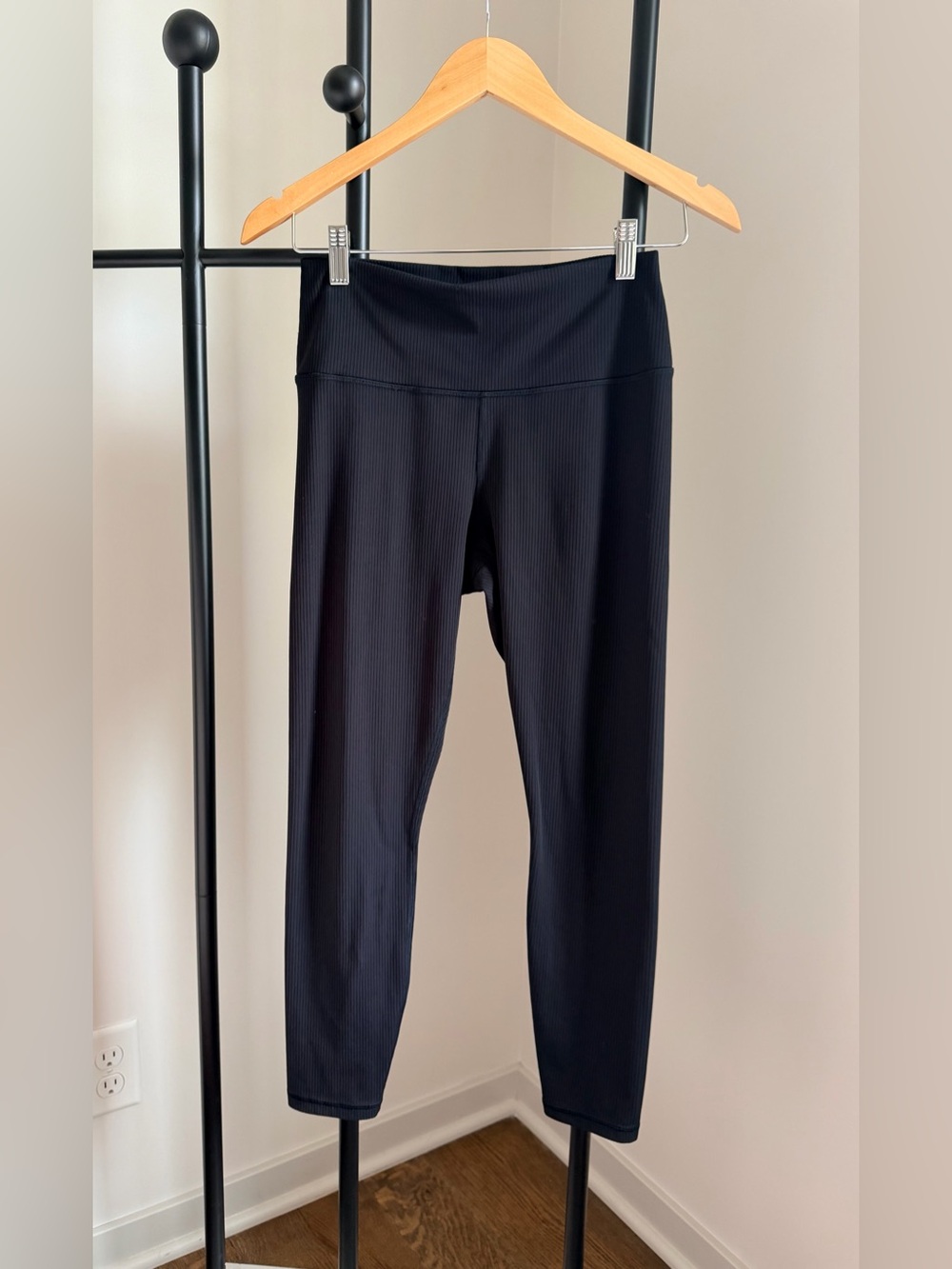 Athleta Transcend Rib 7/8 Tight Leggings Black Small SP